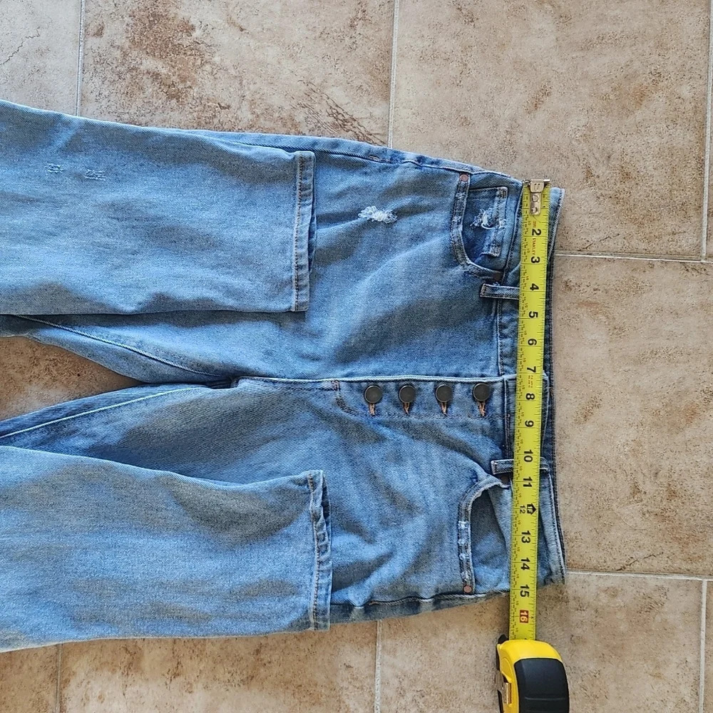 Tinsel Distressed Jeans - Picture 6 of 8